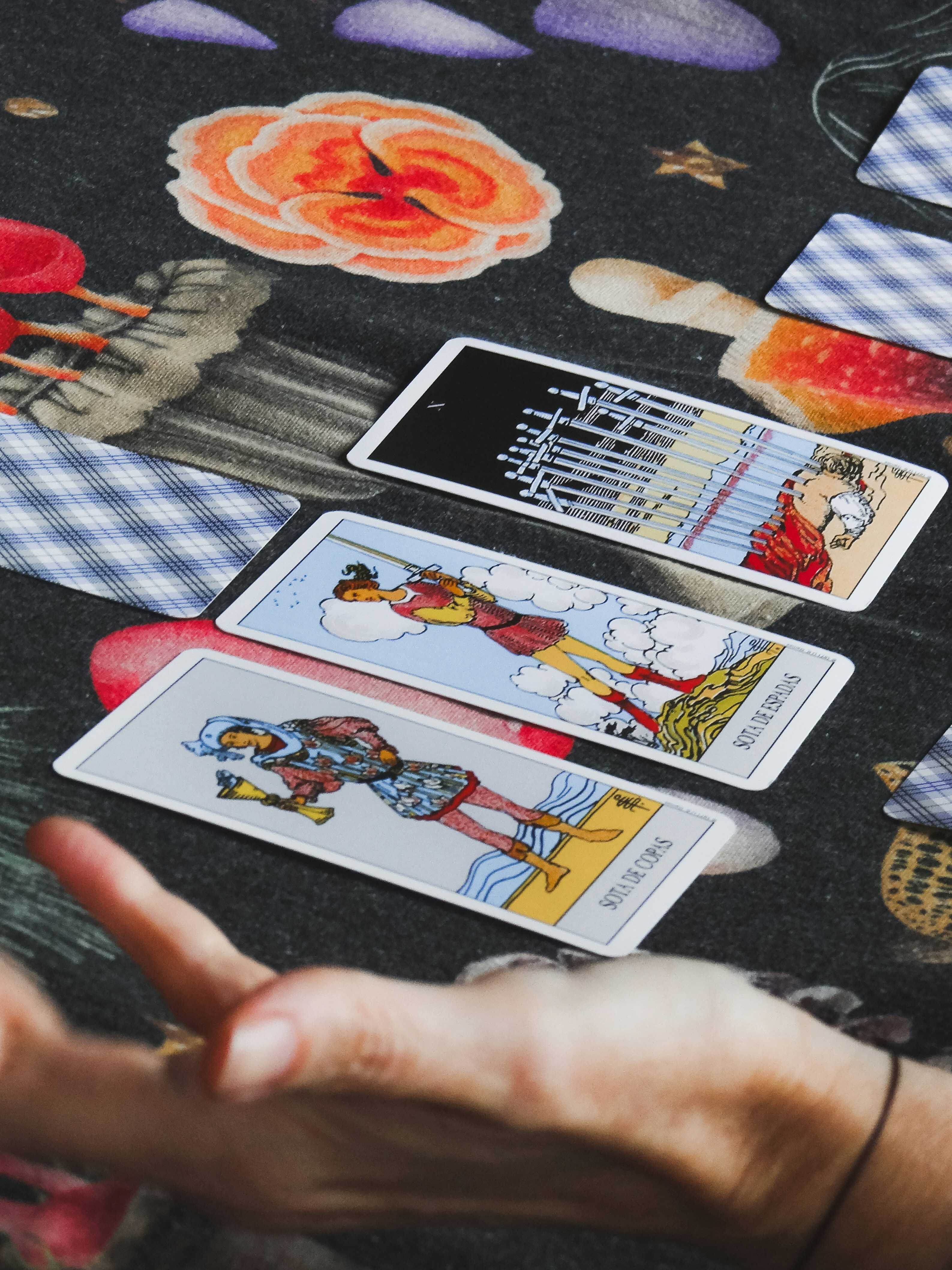 Read Tarot for Yourself with Clarity and Confidence